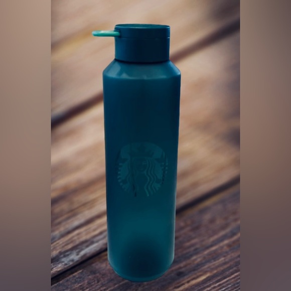 Starbucks Matte Green Plastic Water Bottle Tumbler Cup Venti 24oz NWT 2022 To Go - Picture 8 of 14